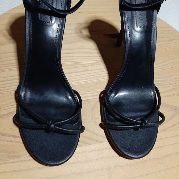 Forever 21 High Heel Sandals Size 9 - Picture 4 of 11